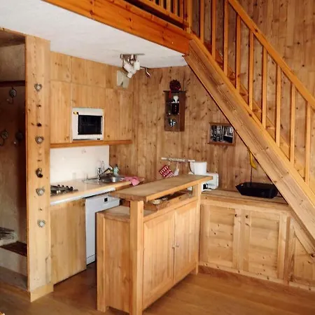 Pluton Apartmán